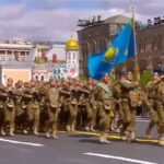 *Казахстанские военные прошли по Красной площади* Парадный расчёт десантно-штурмовой бригады имени генерала Панфилова пр…