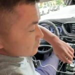 Таксист Яндекс совершил нападение, по словам потерпевших, кто прав кто виноват немного не понятно, но применение силы не…