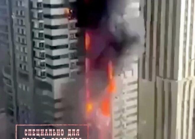 В Дубае вспыхнул крупный пожар в небоскребе — огонь охватил 67 этажную высотку. По данным СМИ, пожар охватил жилой небос…