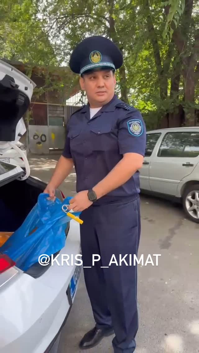 Здравствуйте 🤝 сегодня проходя мимо увидела такое. Господа сотрудники полиции в священный день «Курбан айт» сегодня раз…