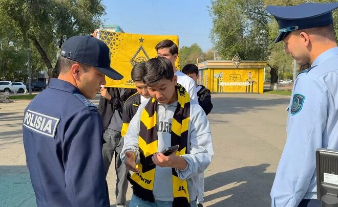 Достар, алда үлкен матч – Қайрат – Реал Мадрид! ⚽️ Келіңіздер, жанкүйерлер мәдениетін бірге көрсетейік: тазалықты сақтай…