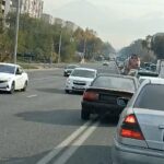 > 🚨 Опасное вождение! На улице Момышулы (на мосту, не доезжая улицы Тулеби) зафиксирован автомобиль Audi без государств…