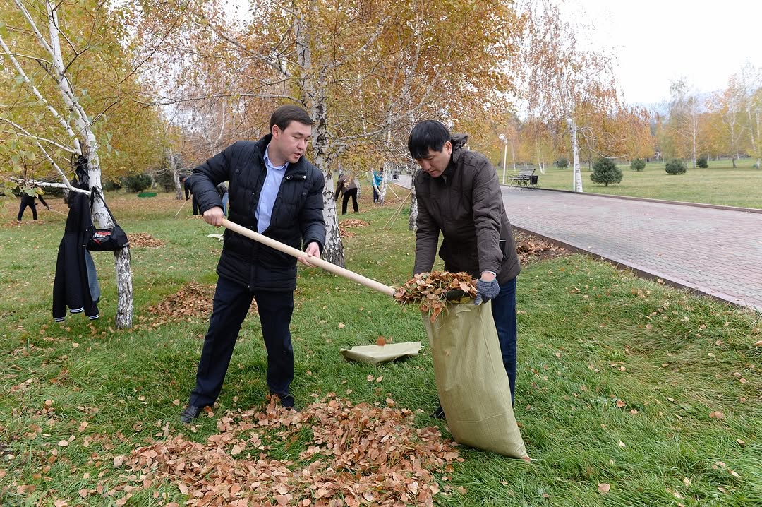 *Аким Алматы призвал усилить контроль за чистотой и оперативность реагирования на обращения граждан* *Дархан Сатыбалды п…