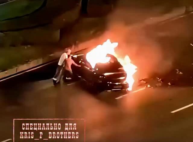 Умный электрокар Xiaomi SU7 убил водителя в Китае: после аварии двери авто заблокировались. Машина загорелась, водителя …