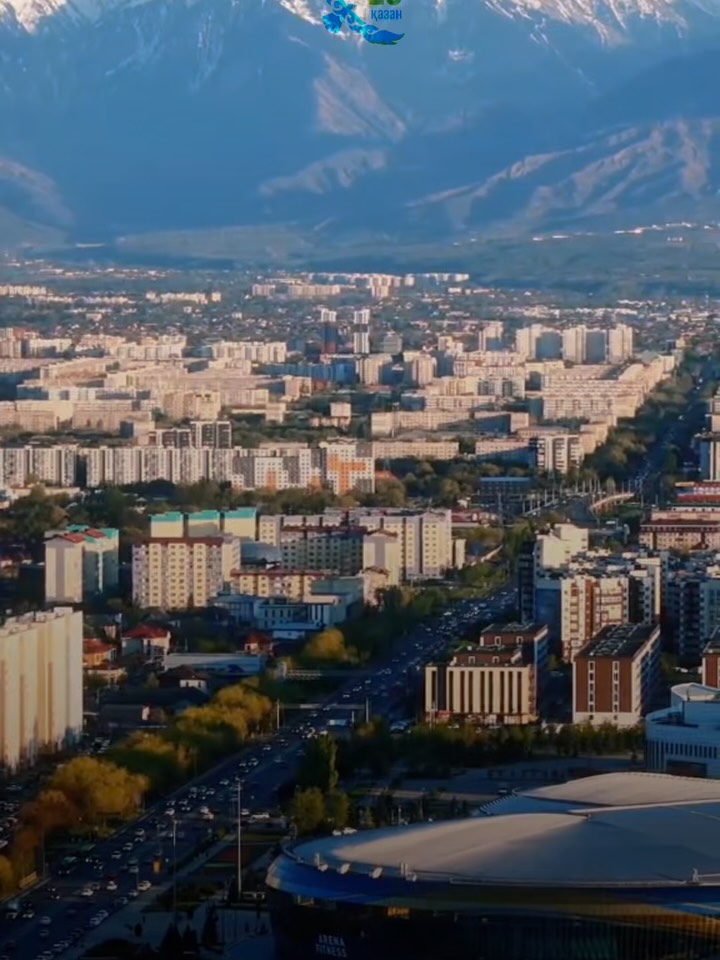 Коммунальные службы Алматы поздравили горожан с Днём Республики Сотрудники ГКП на ПХВ «Алматы Тазалық» поздравили жителе…