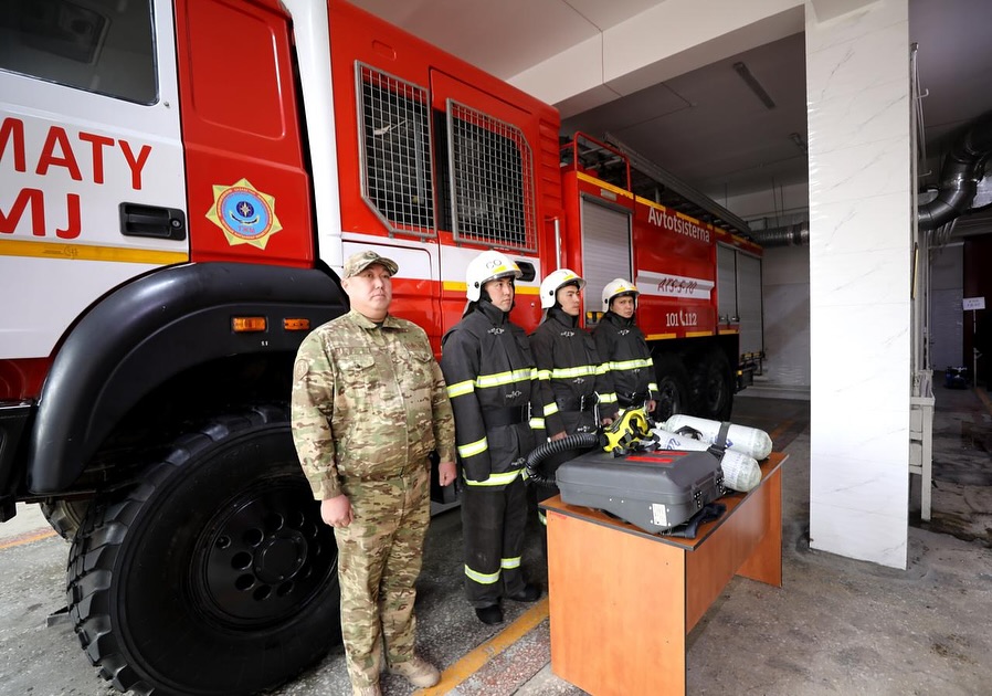 *Аким Алматы ознакомился с деятельностью специализированного отряда ДЧС* *В Алматы укрепляют систему противопожарной без…
