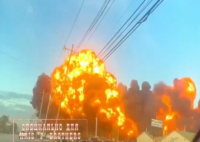 Самолет разбился недалеко от Международного аэропорта имени Мохаммеда Али в Луисвилле, штат Кентукки. Предварительно, в …